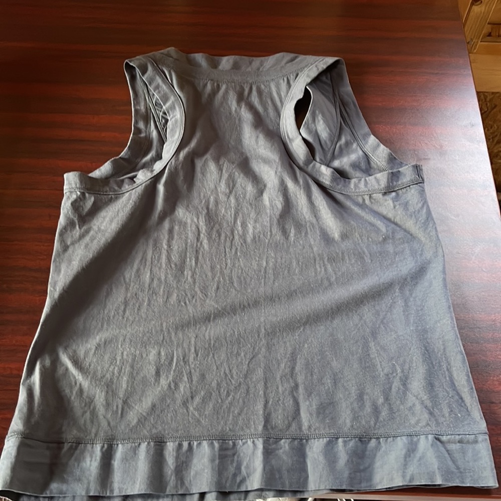 Tank top - Picture 3 of 3